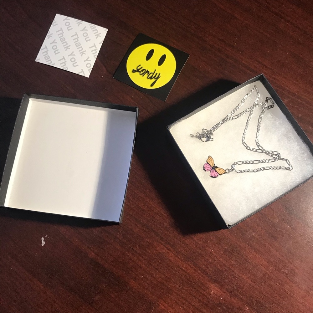 Yordy Butterfly Figaro Chain